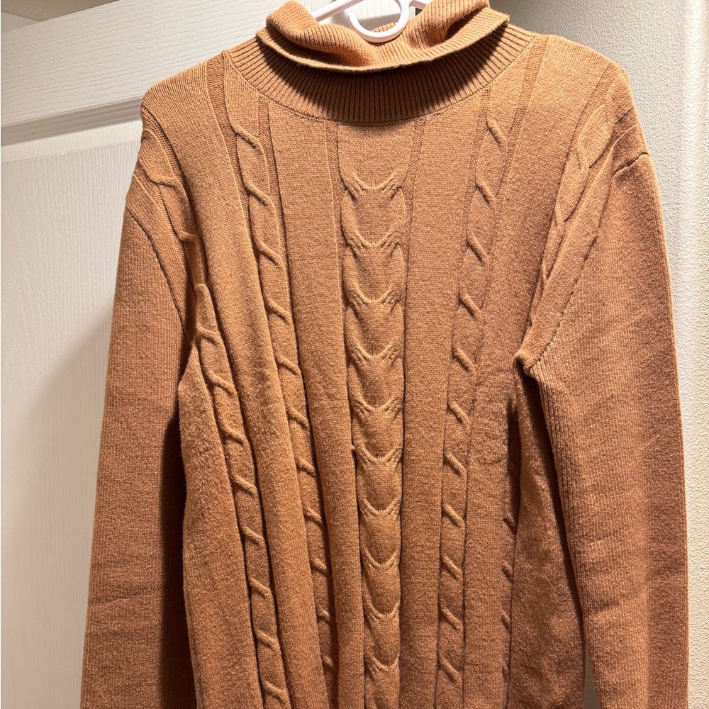 Women’s Brown Cable Knit Sweater